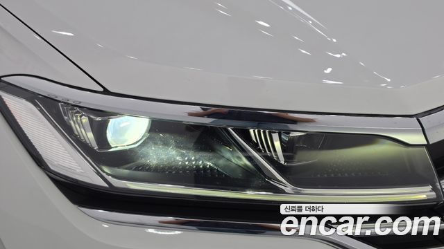 Volkswagen Touareg (III) 3.0 TDI Premium 2021 — фото 22