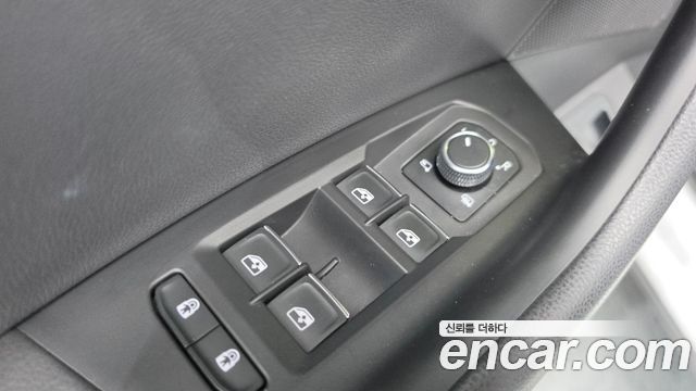 Volkswagen Touareg (III) 3.0 TDI Premium 2021 — фото 35