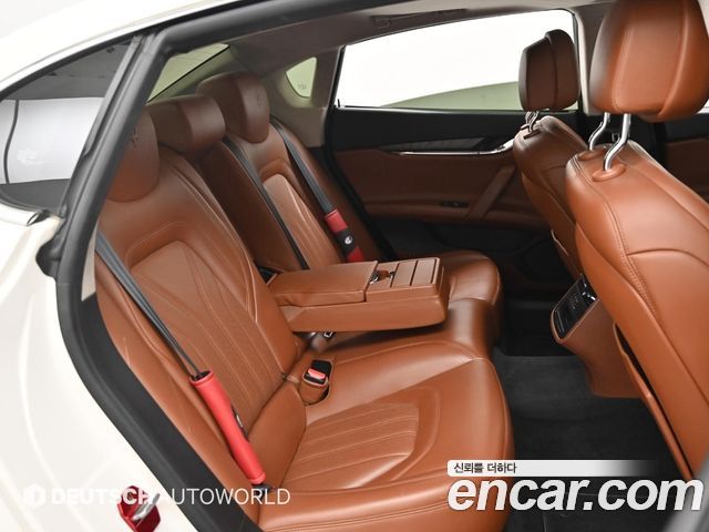Maserati Quattroporte 3.0 V6 2016 — фото 16