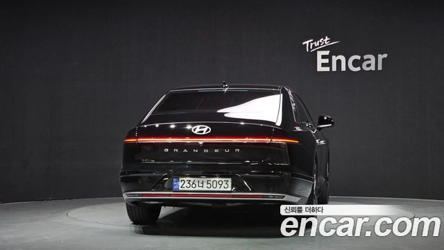 Hyundai Grandeur (GN7) 2,5 Gasoline 2WD Exclusive 2023 — фото 4