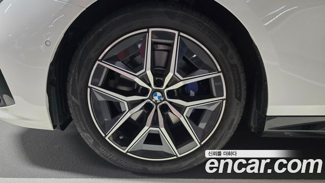 BMW 5 Series (G60) 523d xDrive M Sport 2026 — фото 5