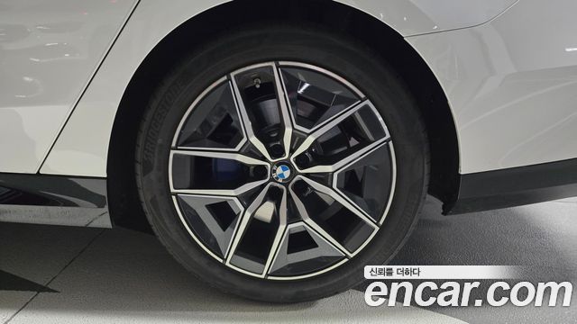 BMW 5 Series (G60) 523d xDrive M Sport 2026 — фото 15