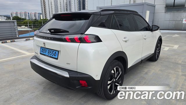 Peugeot e-2008 (II) EV GT 2023 — фото 5