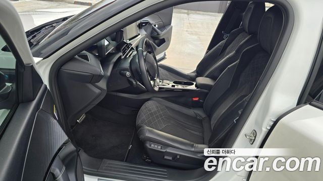 Peugeot e-2008 (II) EV GT 2023 — фото 15
