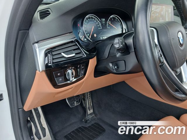 BMW 5 Series (G30) 520d xDrive M Sport Package 2018 — фото 19