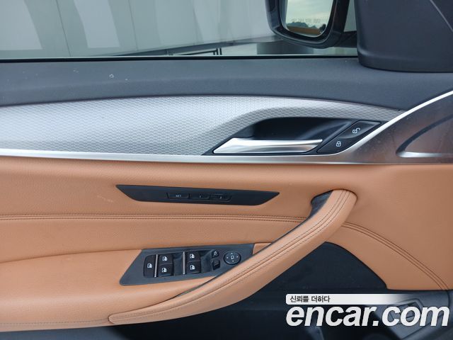 BMW 5 Series (G30) 520d xDrive M Sport Package 2018 — фото 23