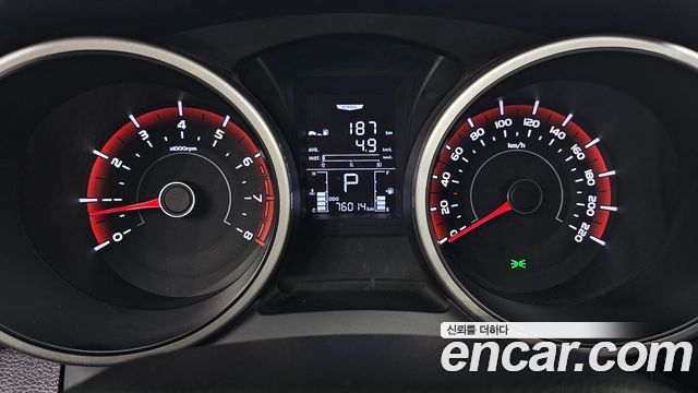 KG Mobility (SsangYong) Tivoli VX 2WD 2016 — фото 8