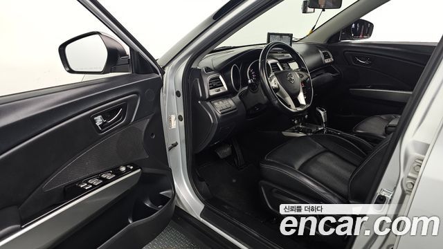 KG Mobility (SsangYong) Tivoli VX 2WD 2016 — фото 11