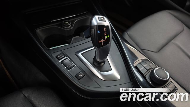 BMW 1 Series (F20) 118d Urban 5Dr 2014 — фото 9