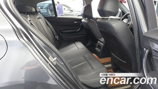 BMW 1 Series (F20) 118d Urban 5Dr 2014 — фото 12