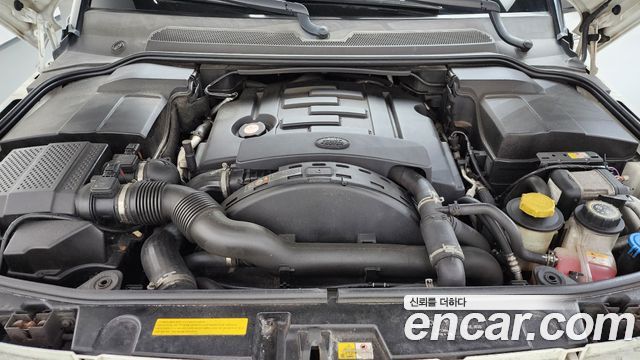 Land Rover Discovery 4 3.0 SDV6 HSE 2013 — фото 6