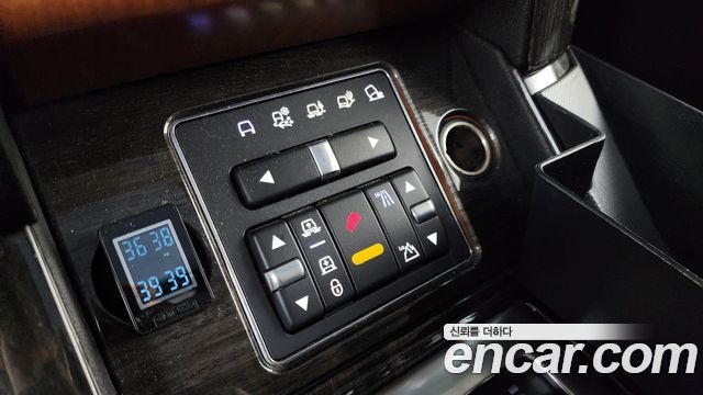 Land Rover Discovery 4 3.0 SDV6 HSE 2013 — фото 16