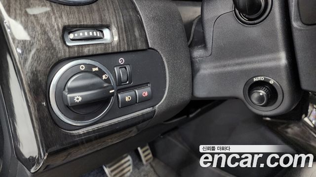 Land Rover Discovery 4 3.0 SDV6 HSE 2013 — фото 17