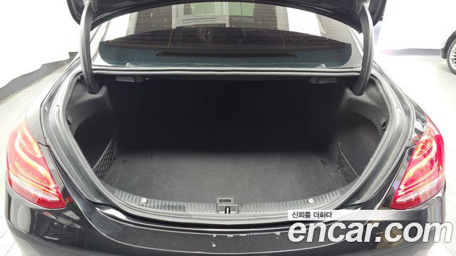 Mercedes-Benz C-Class (W205) C200 Avantgarde 2017 — фото 20
