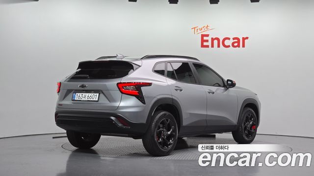 Chevrolet Trax Crossover 1.2 Red Line 2025 — фото 2