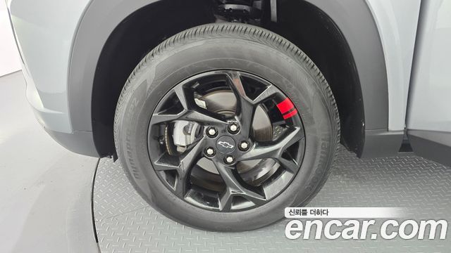 Chevrolet Trax Crossover 1.2 Red Line 2025 — фото 5