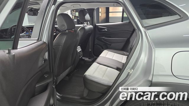 Chevrolet Trax Crossover 1.2 Red Line 2025 — фото 15