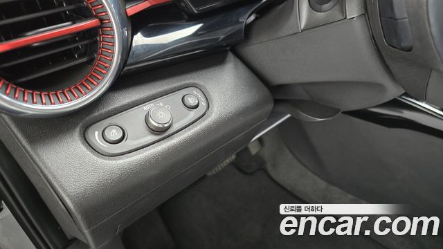 Chevrolet Trax Crossover 1.2 Red Line 2025 — фото 21