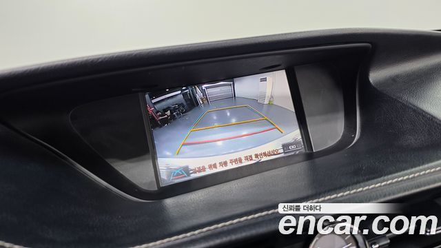Lexus ES300h Supreme XV60 2015 — фото 14