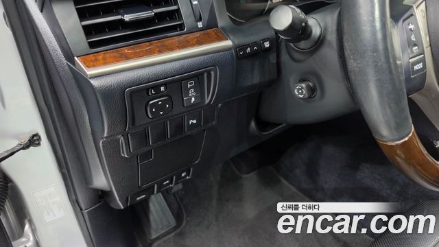 Lexus ES300h Supreme XV60 2015 — фото 17