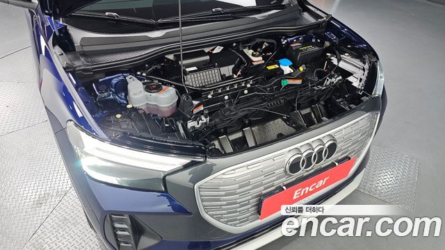 Audi Q4 e-tron (F4) 45 2025 — фото 6