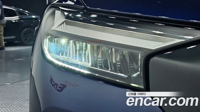 Audi Q4 e-tron (F4) 45 2025 — фото 28