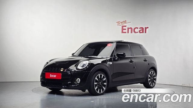 MINI Cooper S 5Door HIGH 3rd 2021 — фото 1