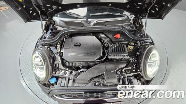 MINI Cooper S 5Door HIGH 3rd 2021 — фото 6