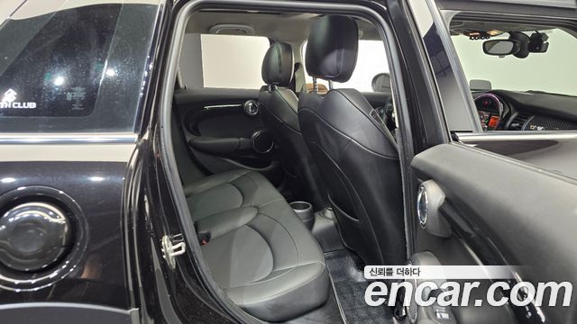 MINI Cooper S 5Door HIGH 3rd 2021 — фото 11