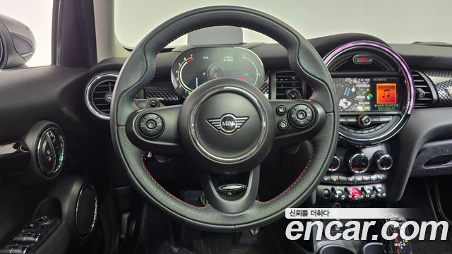 MINI Cooper S 5Door HIGH 3rd 2021 — фото 13