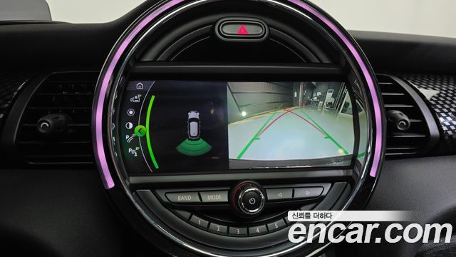MINI Cooper S 5Door HIGH 3rd 2021 — фото 14