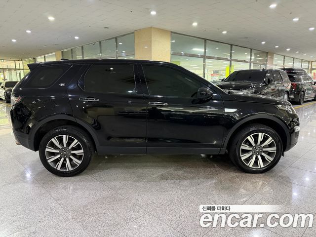 Land Rover Discovery Sport 2.0 TD4 HSE Luxury 2018 — фото 5