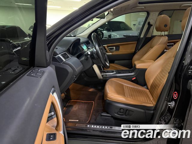 Land Rover Discovery Sport 2.0 TD4 HSE Luxury 2018 — фото 6