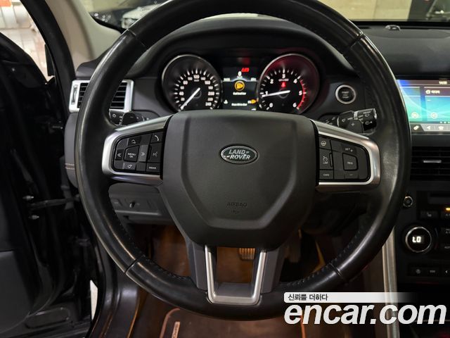 Land Rover Discovery Sport 2.0 TD4 HSE Luxury 2018 — фото 9