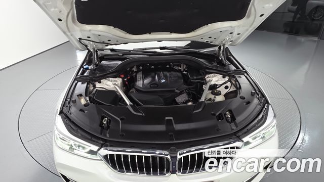 BMW 6 Series GT (G32) 620d Luxury 2019 — фото 6