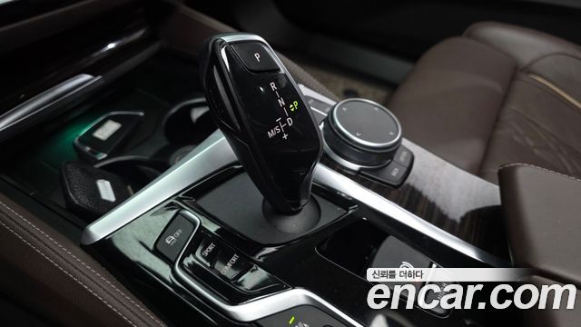 BMW 6 Series GT (G32) 620d Luxury 2019 — фото 9
