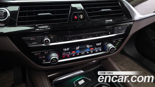 BMW 6 Series GT (G32) 620d Luxury 2019 — фото 18