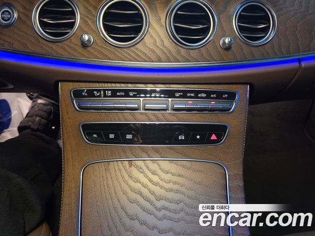 Mercedes-Benz E-Class (W213) E250 Exclusive 2021 — фото 23