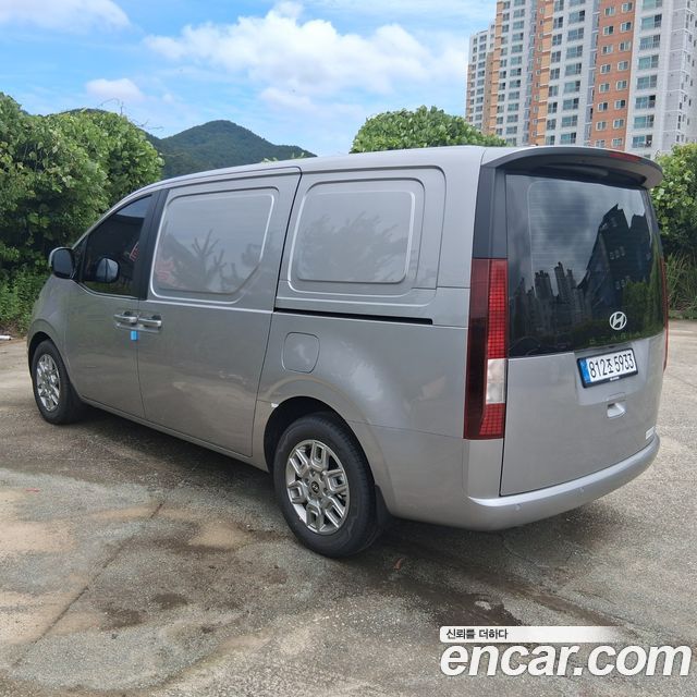 Hyundai Staria L3.5 Cargo 3-Seater Modern 2026 — фото 2