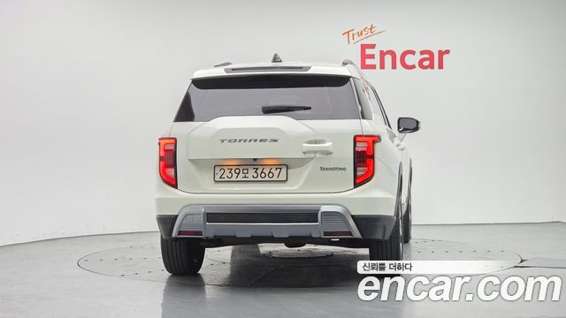 KG Mobility (SsangYong) Torres Gasoline 1.5 2WD T7 2023 — фото 4