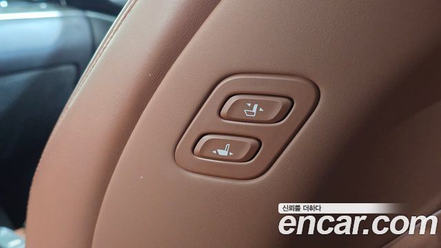 Kia K9 3.3 T-GDI AWD MastersⅢ 2019 — фото 18