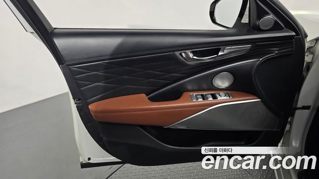Kia K9 3.3 T-GDI AWD MastersⅢ 2019 — фото 24