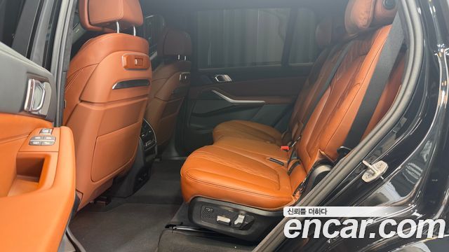 BMW X7 (G07) xDrive 40d M Sport 7 STR 2025 — фото 9