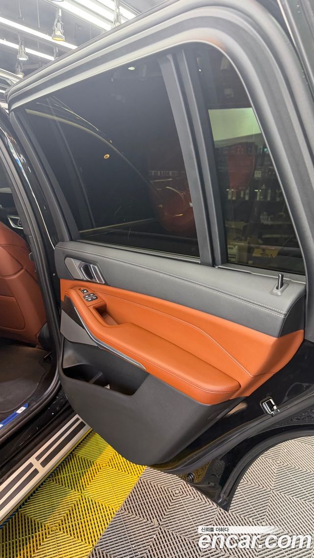 BMW X7 (G07) xDrive 40d M Sport 7 STR 2025 — фото 14