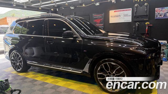 BMW X7 (G07) xDrive 40d M Sport 7 STR 2025 — фото 19