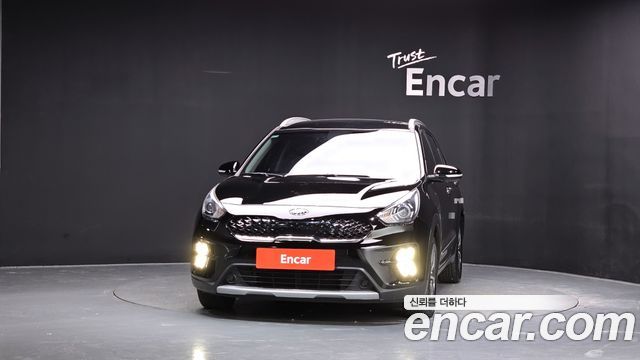 Kia Niro 1.6 HEV Noblesse 2020 — фото 3