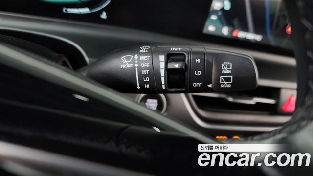 Kia Seltos Gasoline 1.6 Turbo 2WD Prestige 2023 — фото 18
