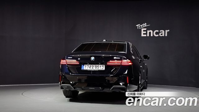 BMW 5 Series (G60) 530i xDrive M Sport 2025 — фото 4