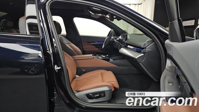 BMW 5 Series (G60) 530i xDrive M Sport 2025 — фото 15