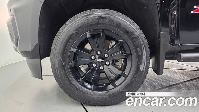 Chevrolet Real New Colorado 3.6 Z71-X Midnight 4WD 2022 — фото 5